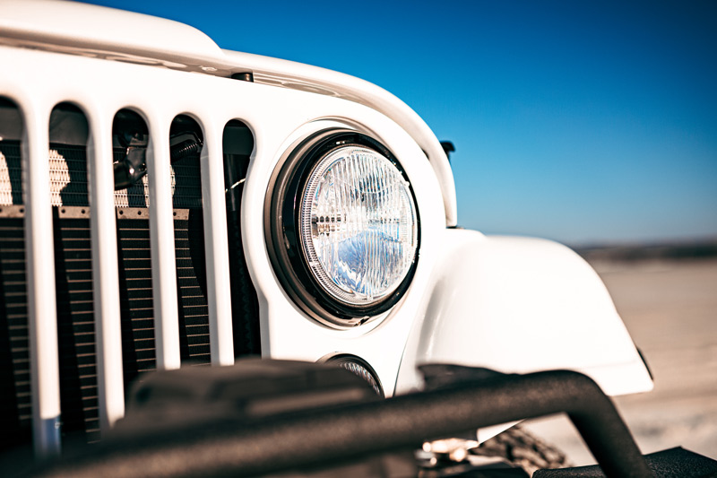 Jeep_CJ7_headlight